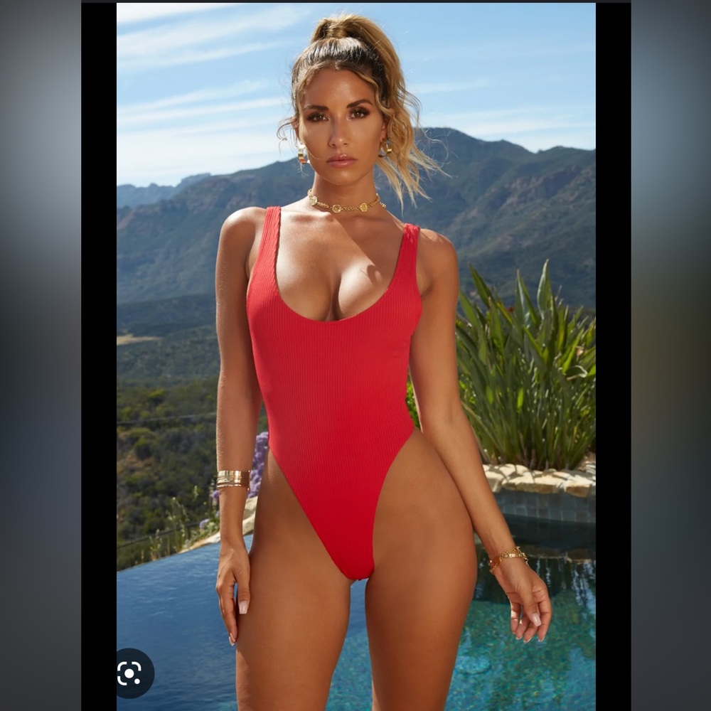 Oh Polly rock your body ribbed scoop neck thong bodysuit in red size 6 UK 2 US